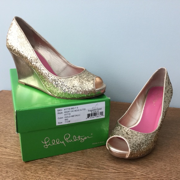 Lilly Pulitzer Shoes - LILLY PULITZER Resort Chic Wedge Glitter Gold 7.5M